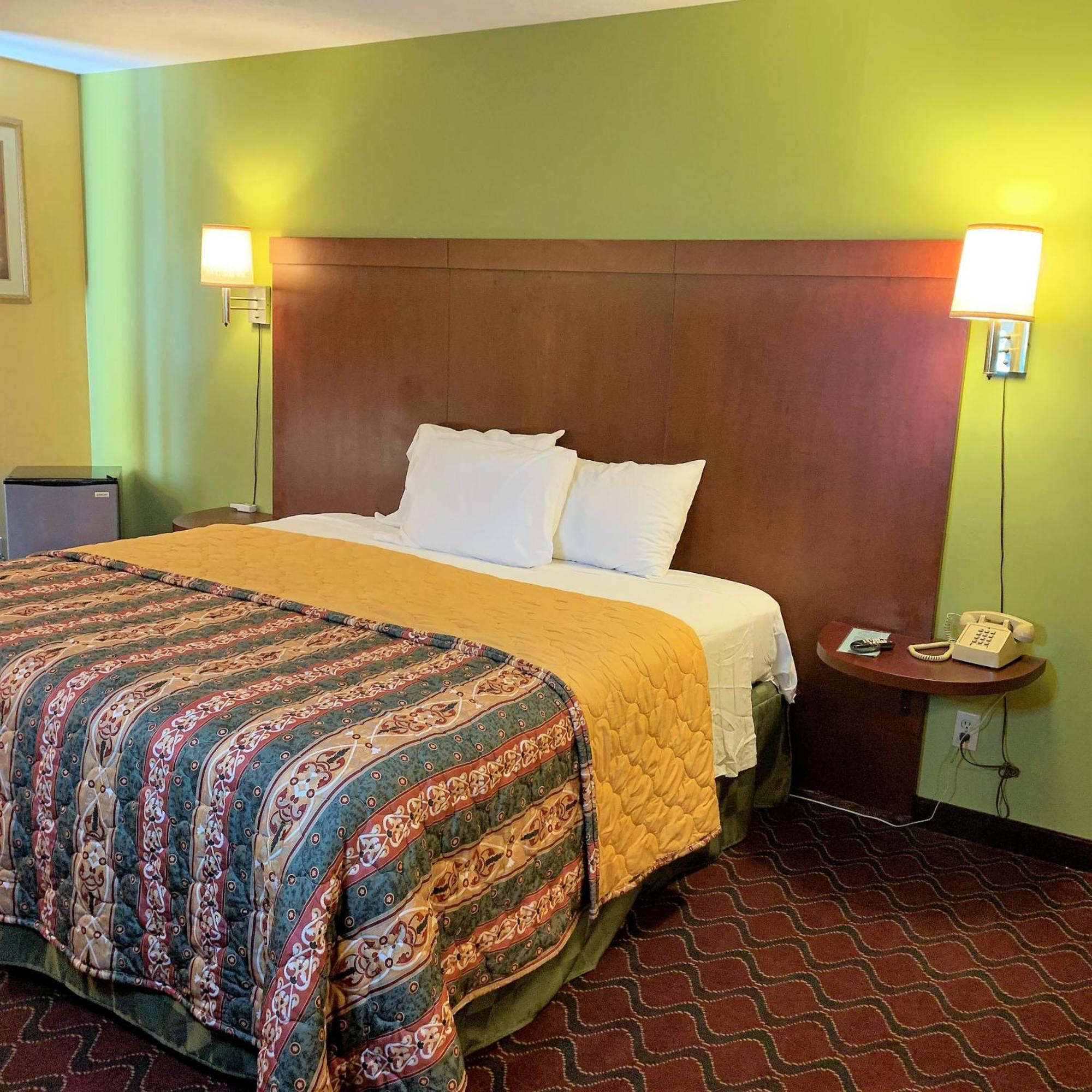 Spencer Patriot Inn מראה חיצוני תמונה