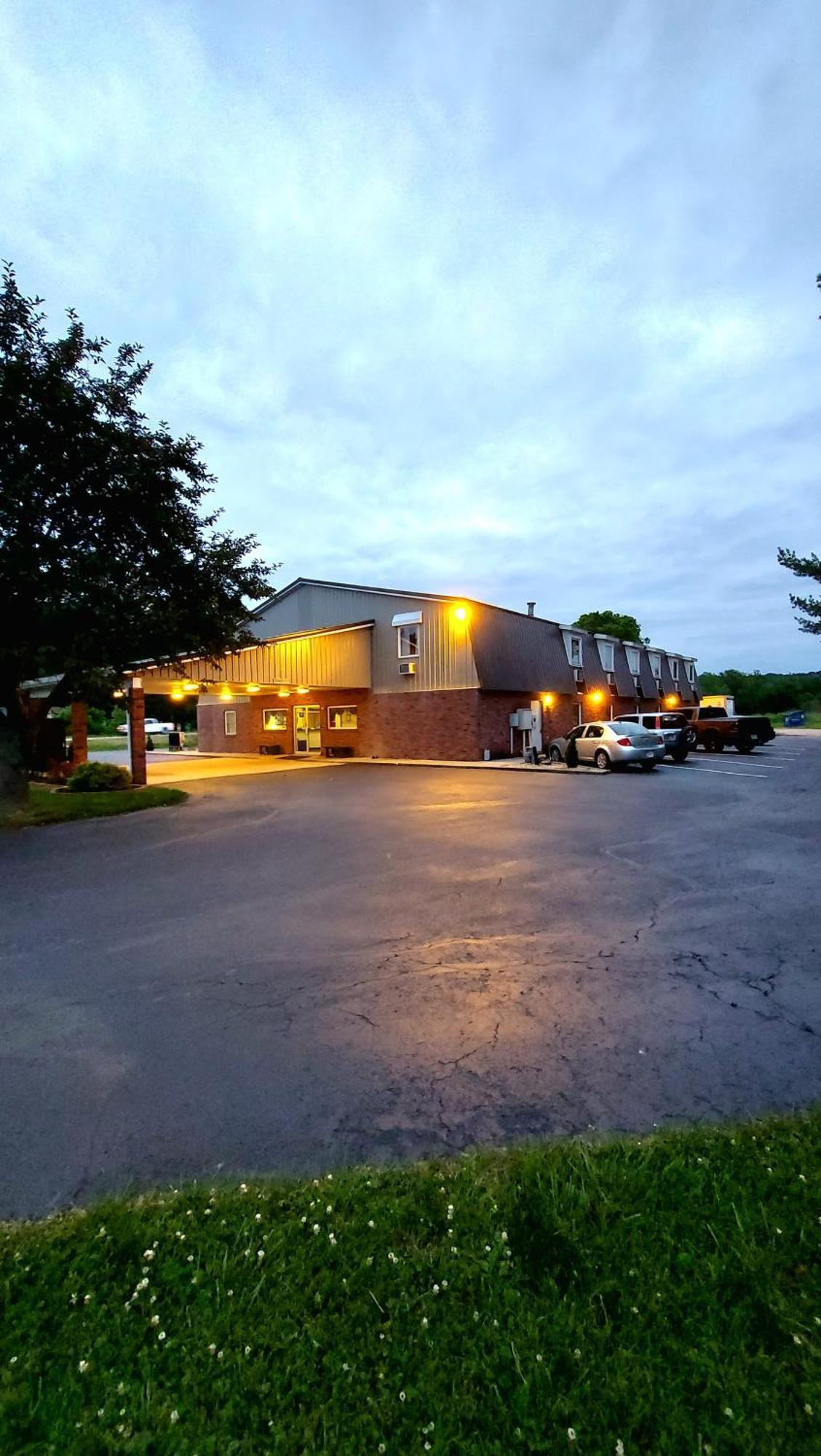 Spencer Patriot Inn מראה חיצוני תמונה